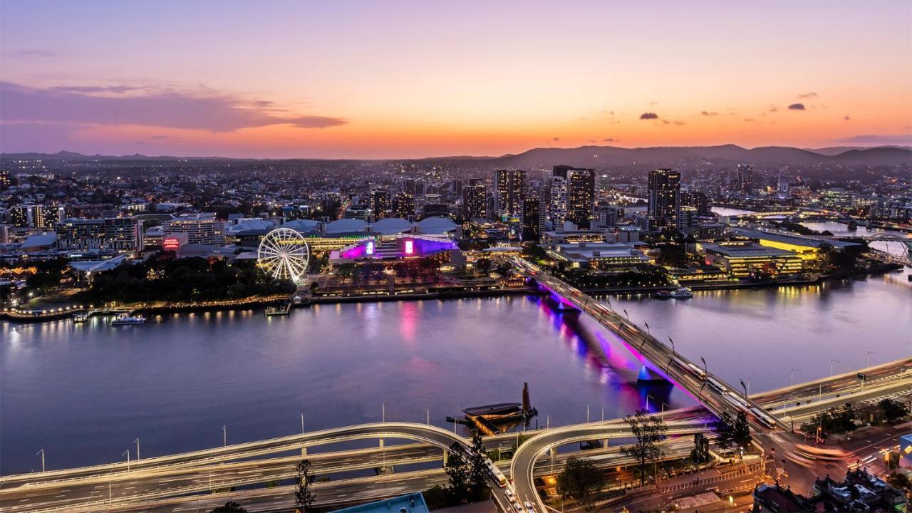 Oaks Brisbane Casino Tower Suites Экстерьер фото